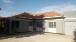 3bdrm House in Kololo Property, Central Division for Rent
