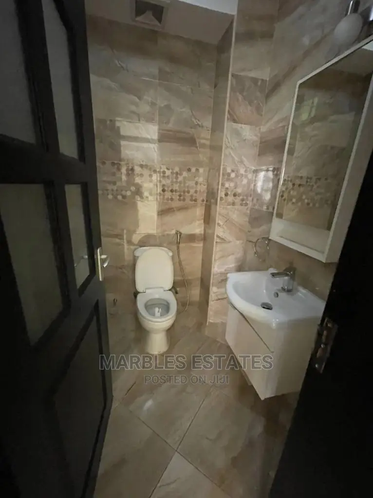 3bdrm Apartment in Kololo, Central Division for Rent
