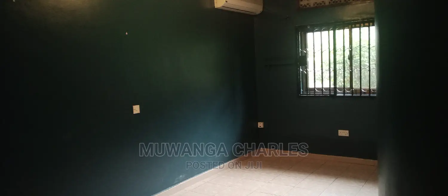 4bdrm Bungalow in Fs Properties Ltd, Central Division for Sale
