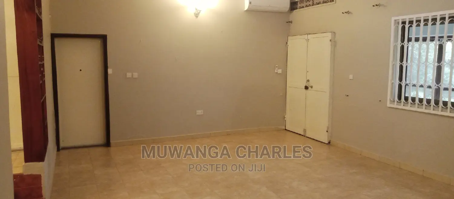 4bdrm Bungalow in Fs Properties Ltd, Central Division for Sale
