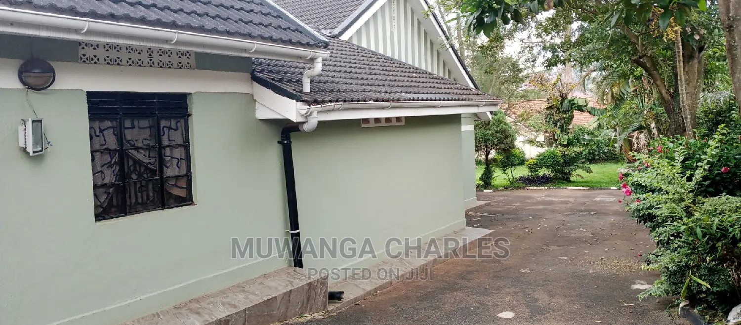 4bdrm Bungalow in Fs Properties Ltd, Central Division for Sale