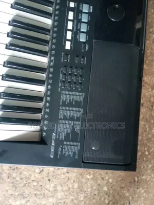 Yamaha PSR E433
