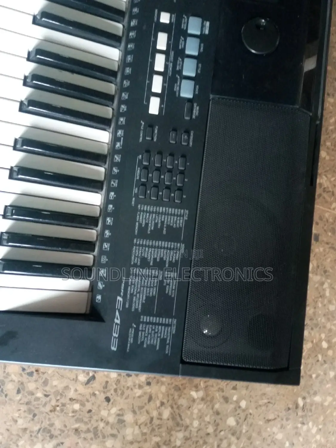 Yamaha PSR E433