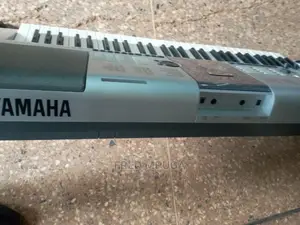 Yamaha Psr I 425
