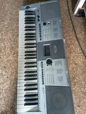 Yamaha Psr I 425