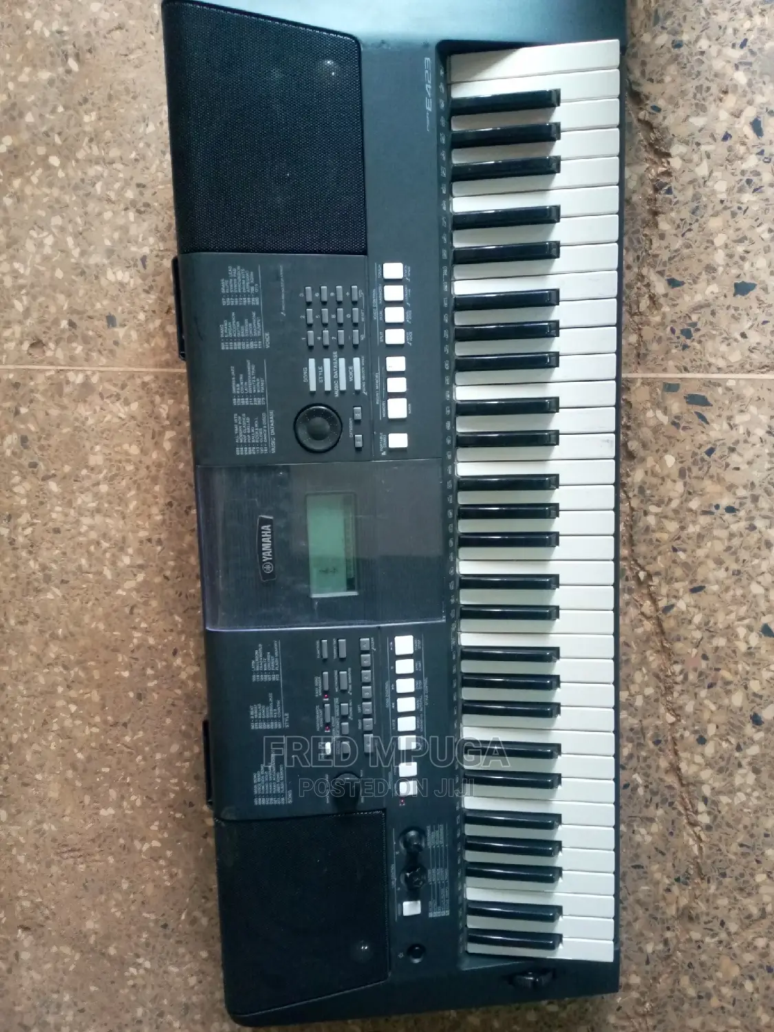 Yamaha Psr E423