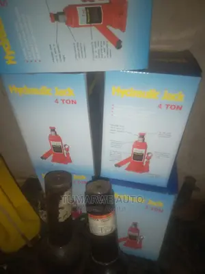 Hydralic Jacks 4
