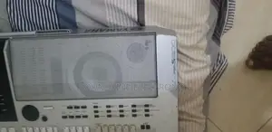 Yamaha PSR S900