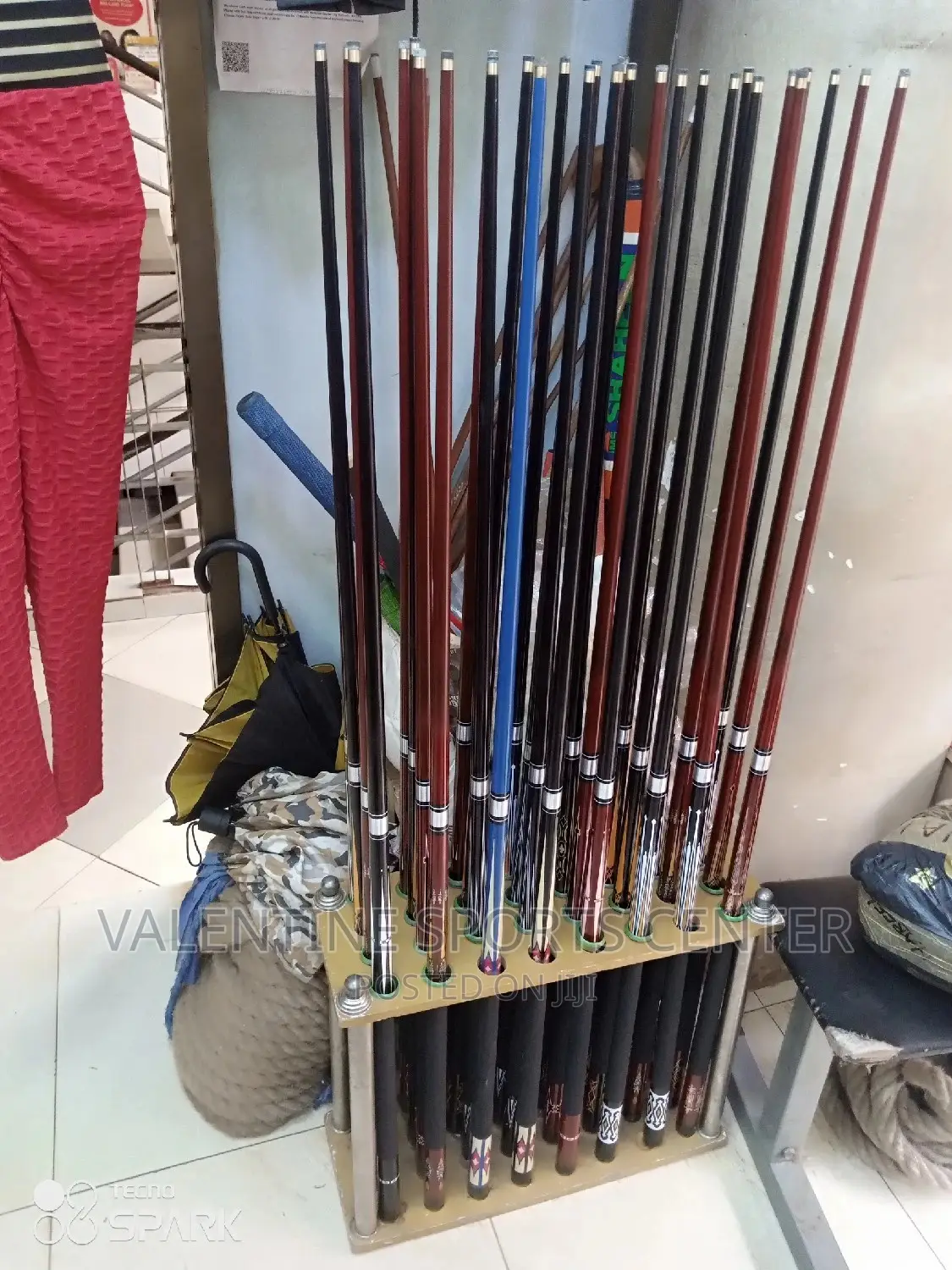 Pool Table Cue Stick 2piece