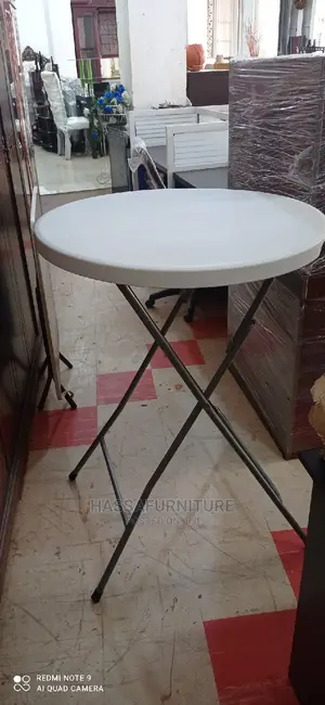 Plastic Foldable Table Round Shape