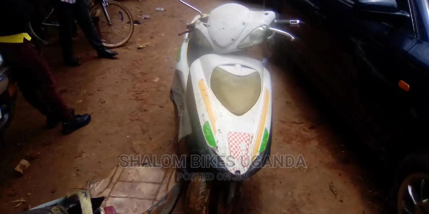 Honda Dio 2016 White