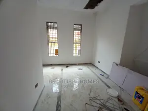 Furnished 5bdrm Mansion in Kira for Sale