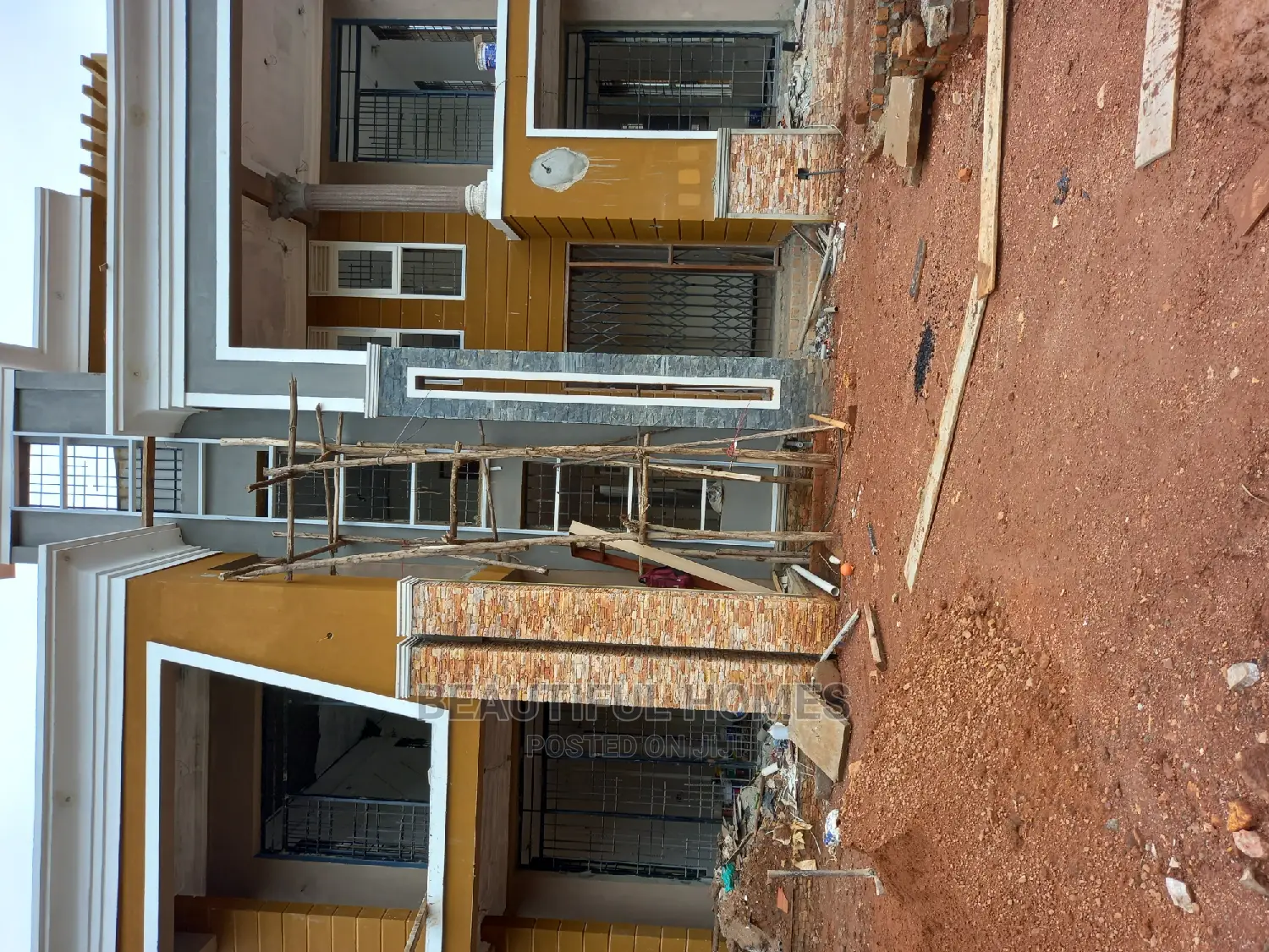 Furnished 5bdrm Mansion in Kira for Sale