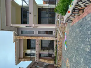 Furnished 4bdrm Mansion in Kira Mamerito Road for Sale