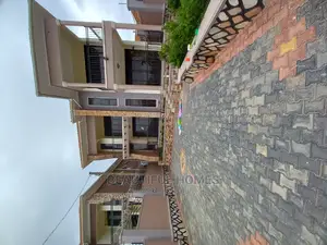 Furnished 4bdrm Mansion in Kira Mamerito Road for Sale