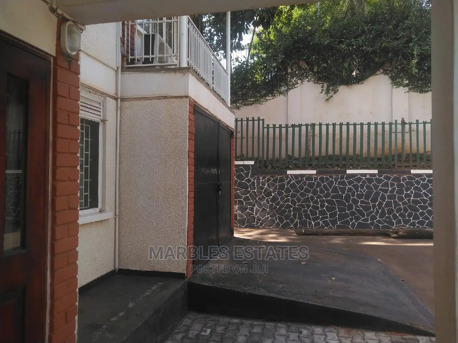 8bdrm House in Kololo, Central Division for Rent