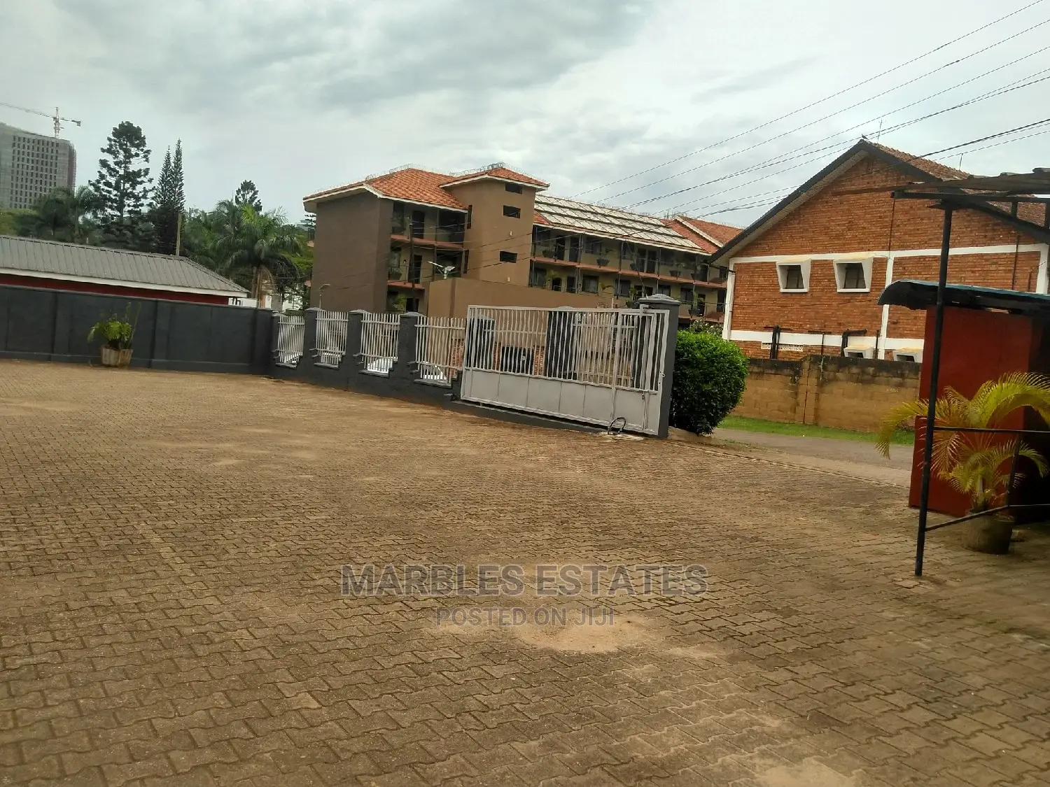Office Space for Rent in Kololo 40 Rooms.