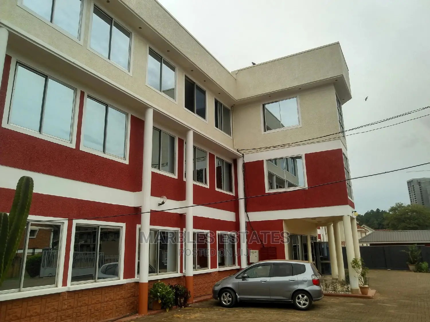 Office Space for Rent in Kololo 40 Rooms.