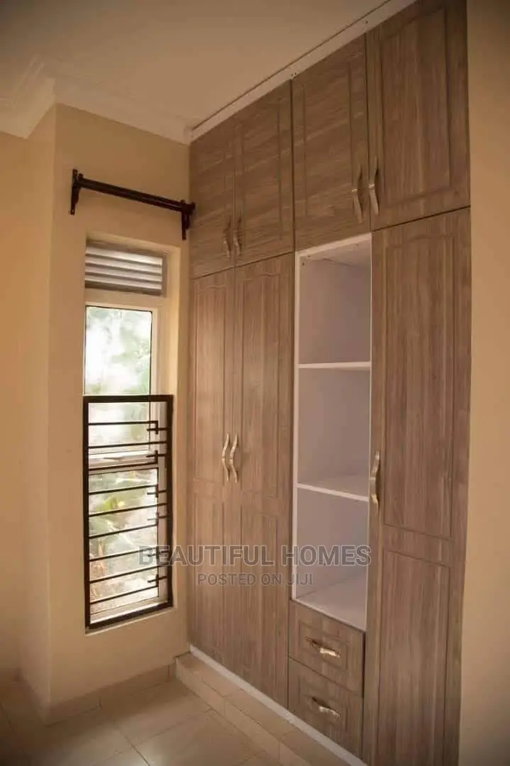 Furnished 2bdrm Apartment in Kisaasi, Nakawa for Sale