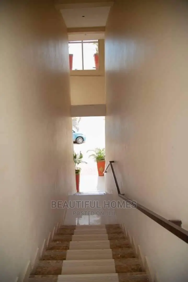 Furnished 2bdrm Apartment in Kisaasi, Nakawa for Sale