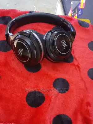 Photo - JBL Headphone