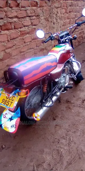 Bajaj Boxer 2018 Red