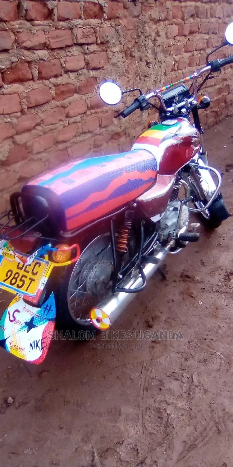 Bajaj Boxer 2018 Red