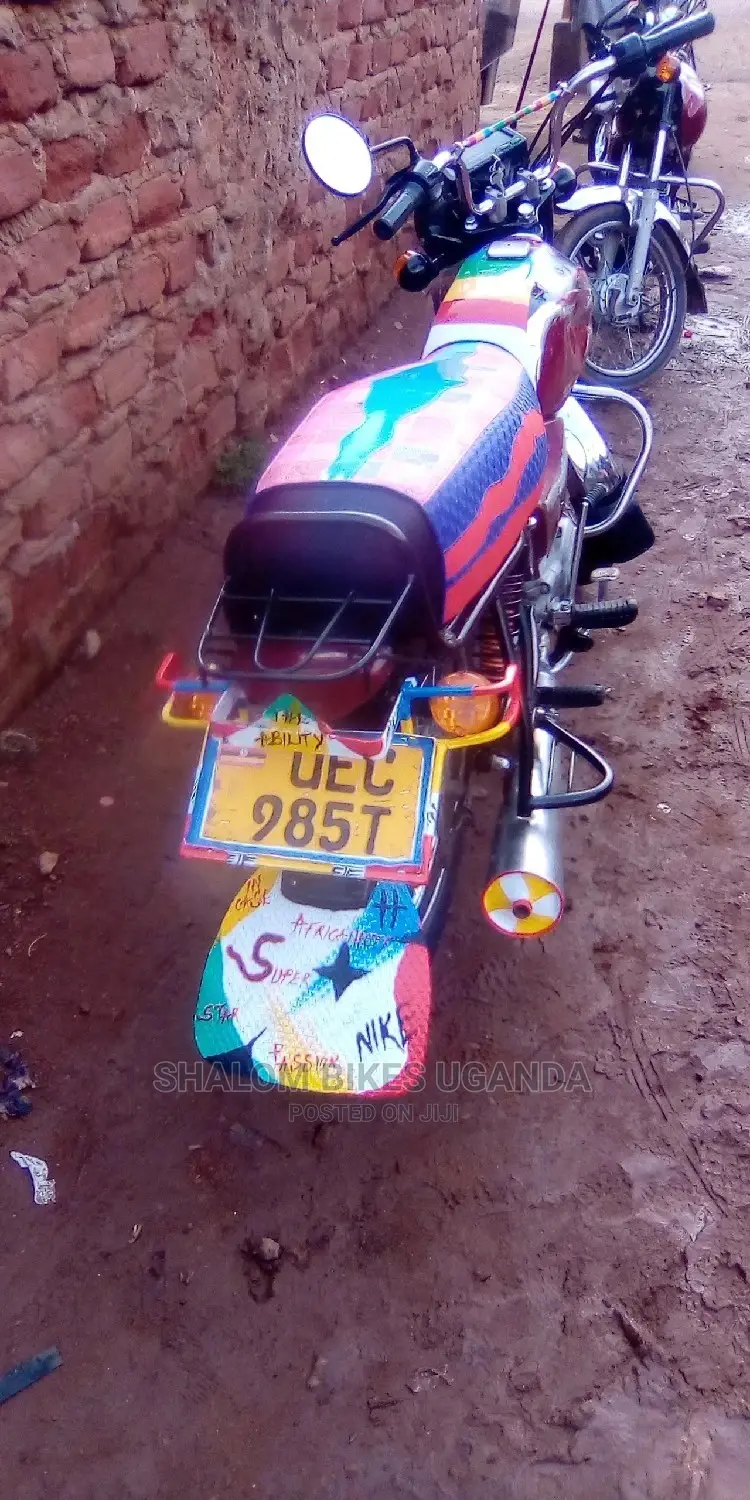 Bajaj Boxer 2018 Red