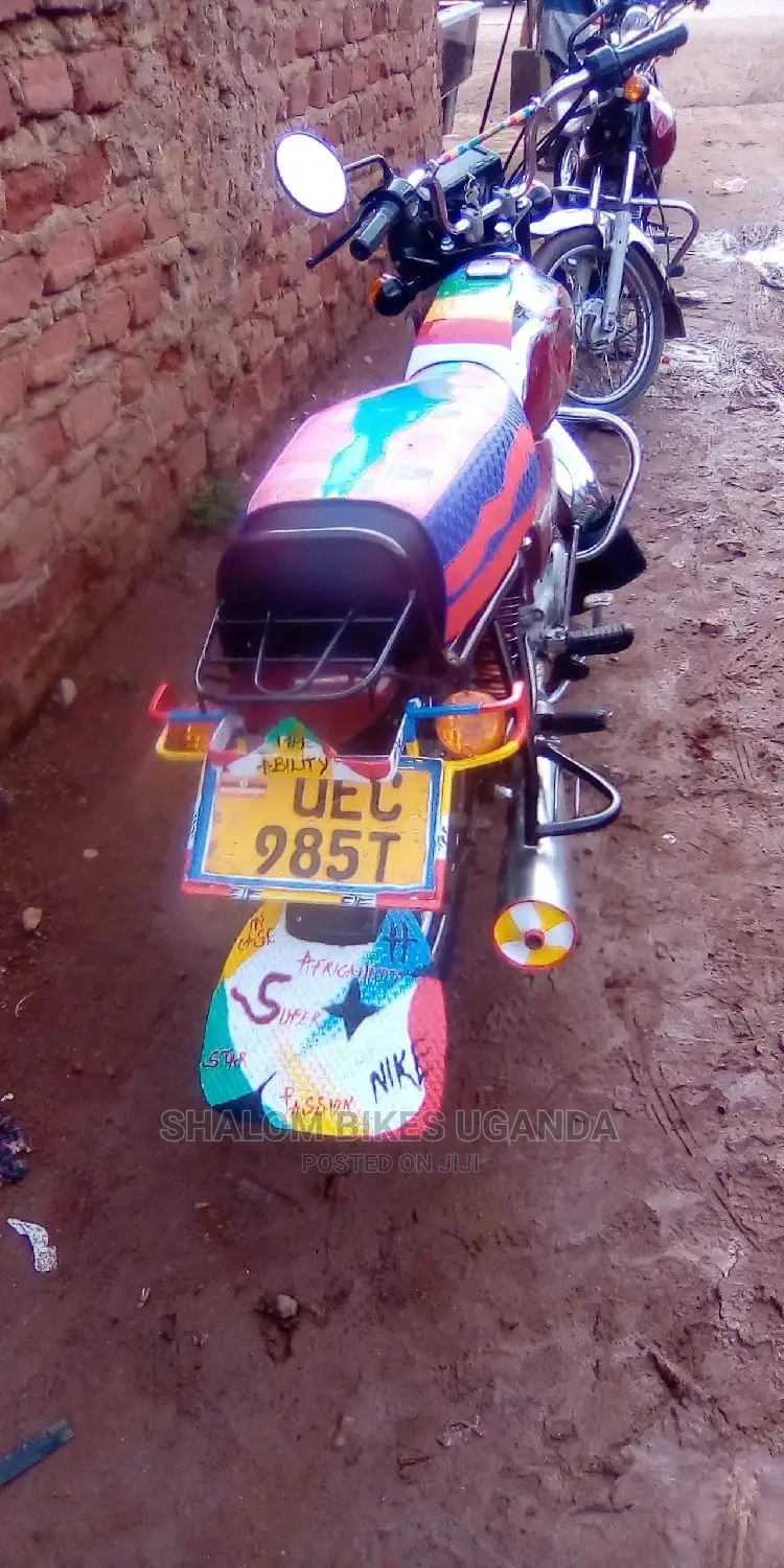 Bajaj Boxer 2018 Red
