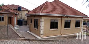 Six Bedrooms House For Rent