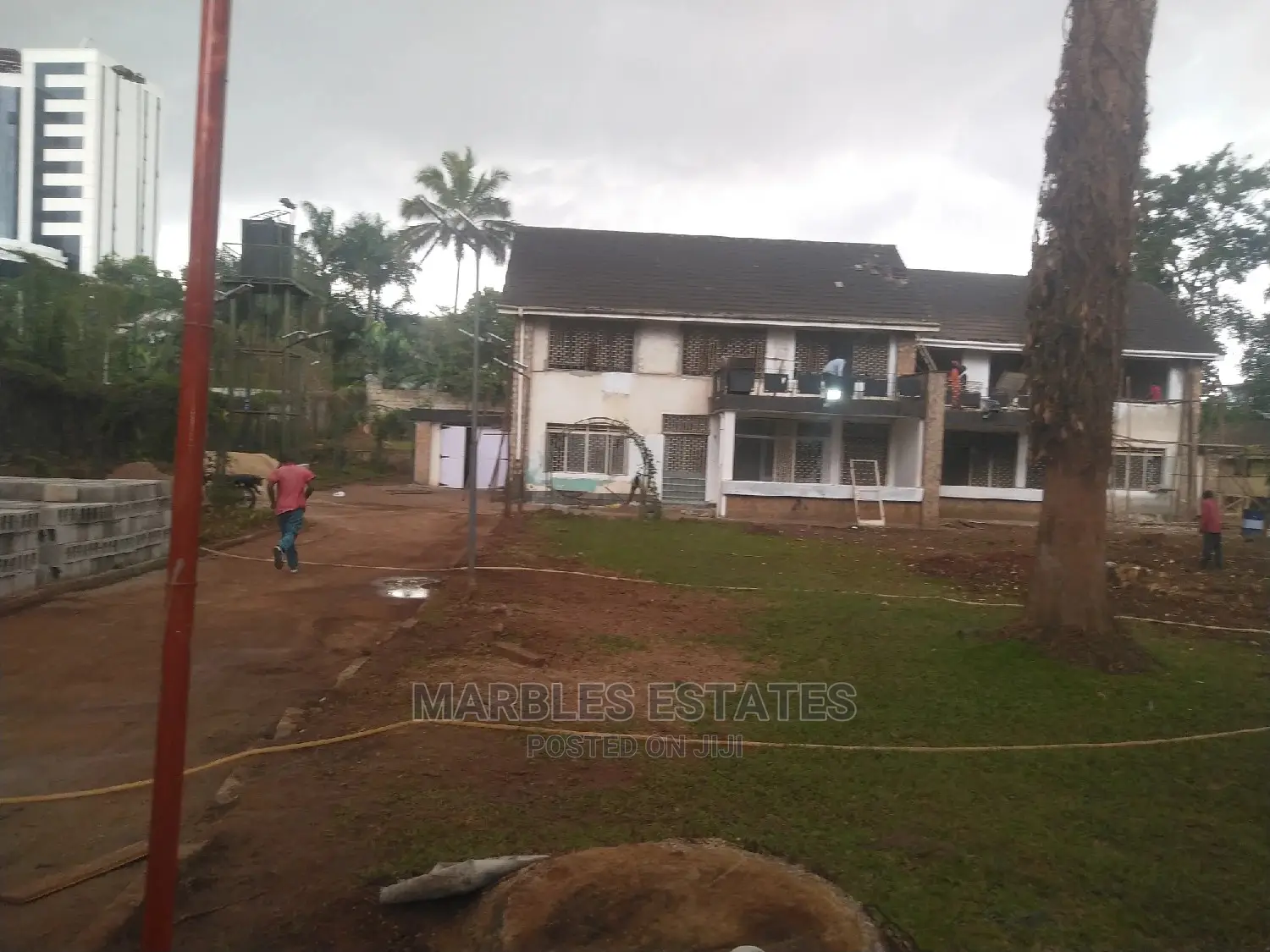 Nice Office Space in the Cent of Kololo for Rent