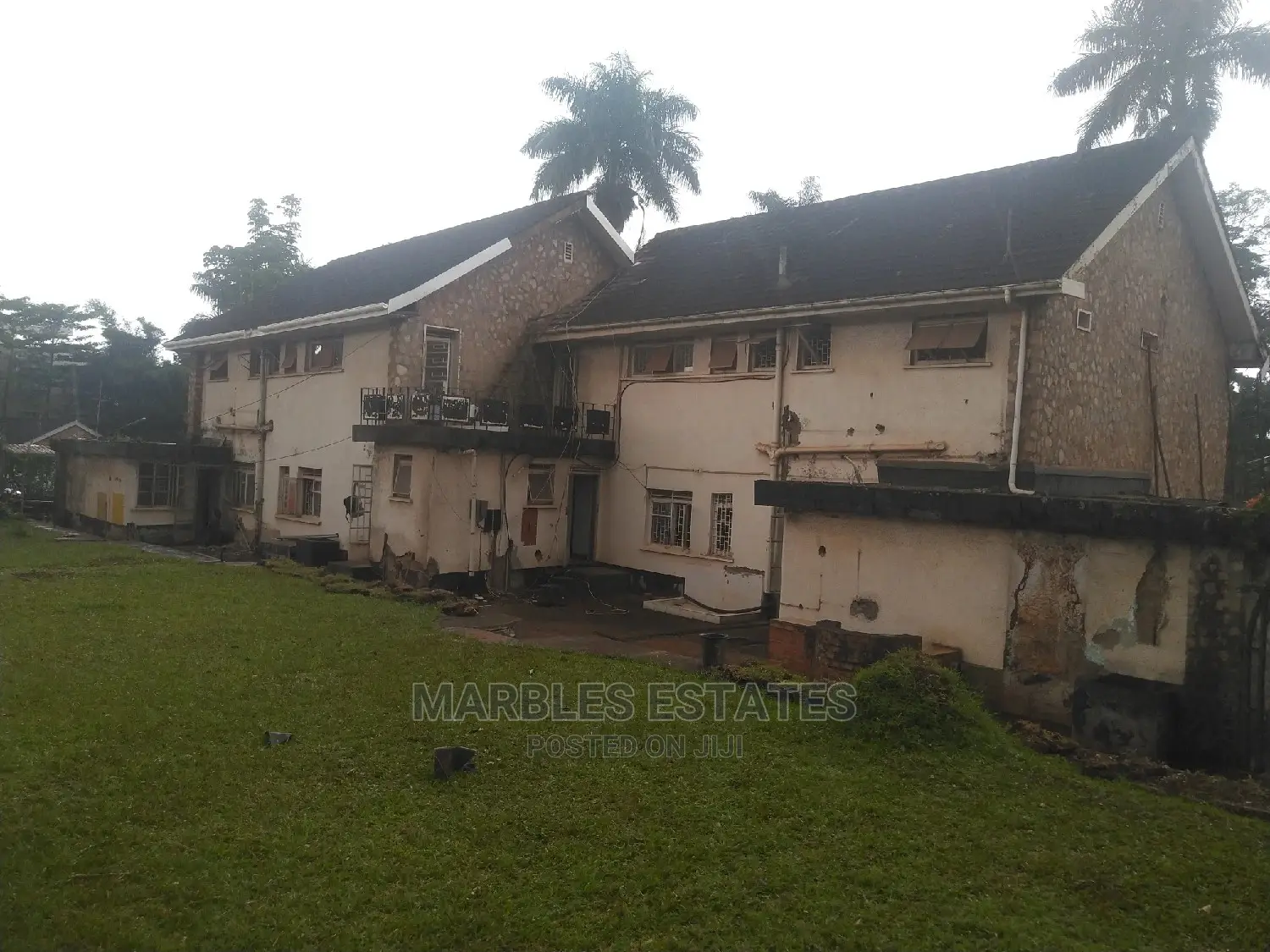 Nice Office Space in the Cent of Kololo for Rent