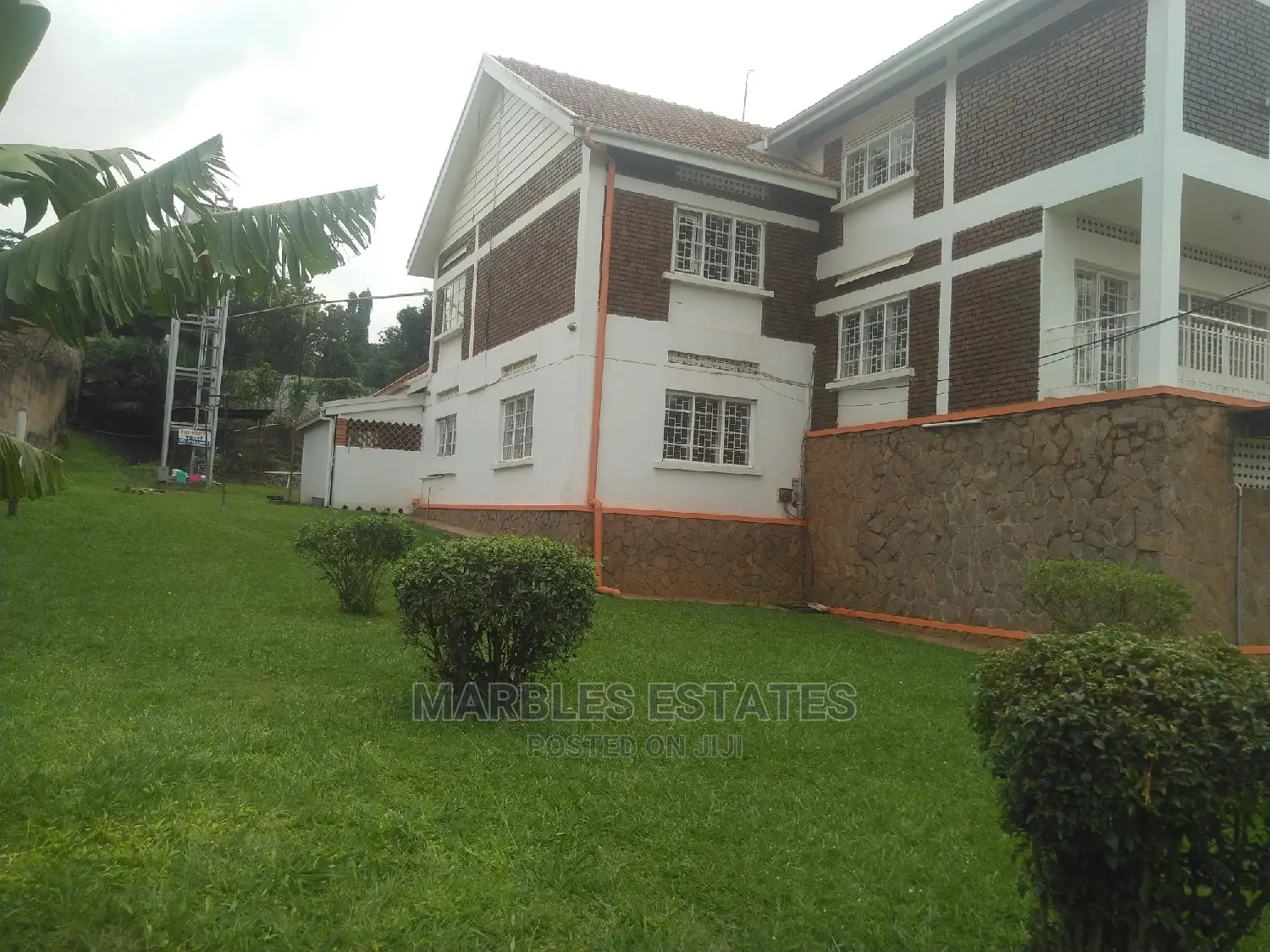 10bdrm House in Nakasero, Central Division for Rent