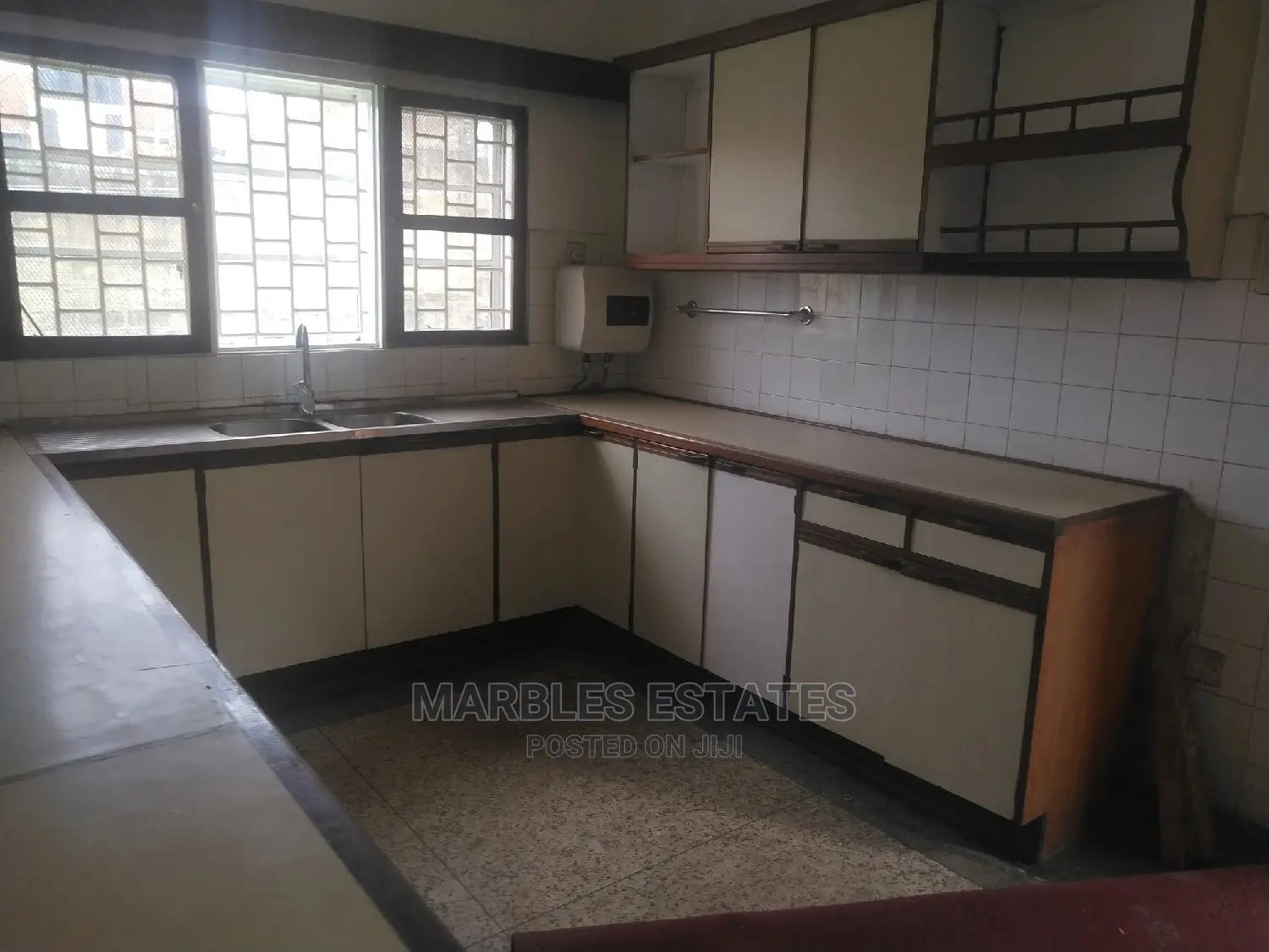 10bdrm House in Nakasero, Central Division for Rent