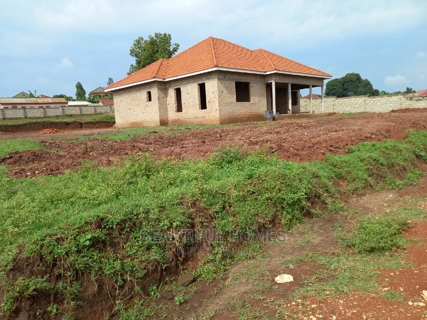 Furnished 4bdrm House in Kasangat, Nangabo for Sale