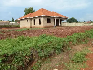 Furnished 4bdrm House in Kasangat, Nangabo for Sale