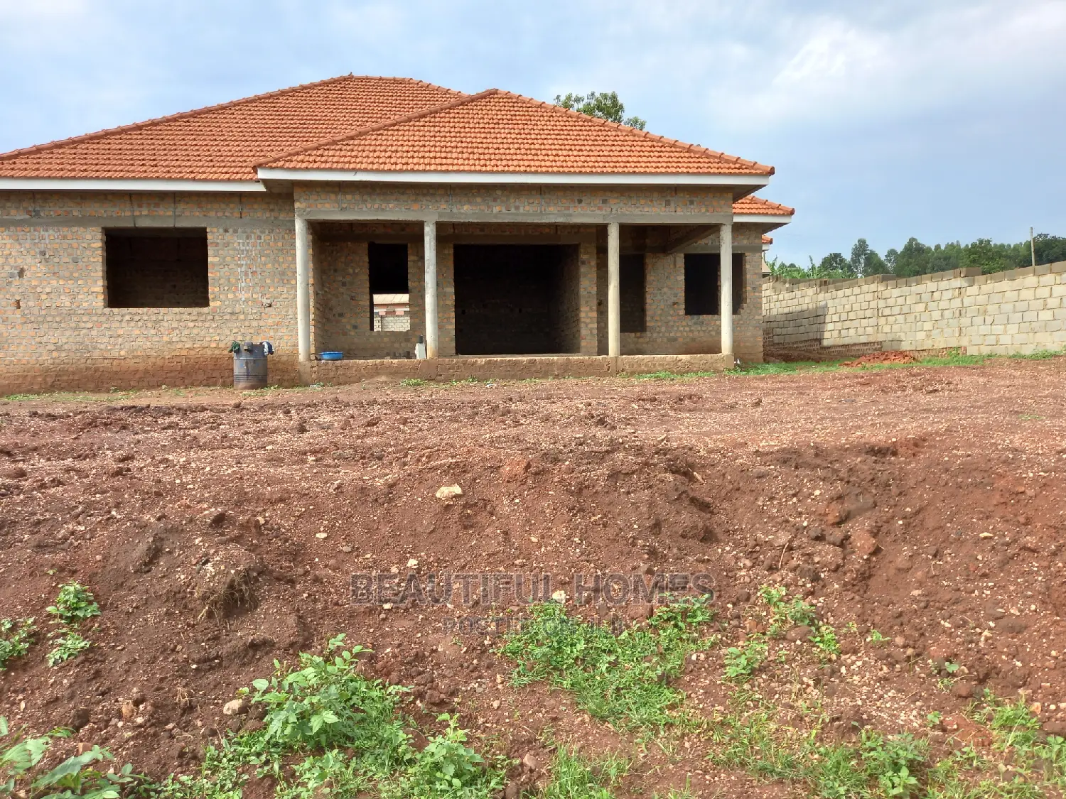 Furnished 4bdrm House in Kasangat, Nangabo for Sale