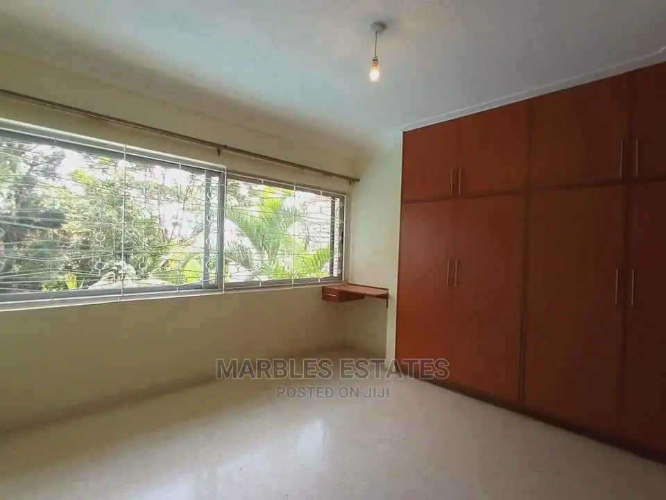 5bdrm Bungalow in Kololo, Central Division for Rent