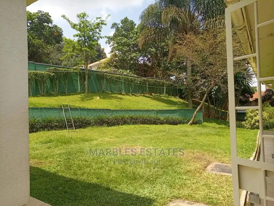 5bdrm Bungalow in Kololo, Central Division for Rent