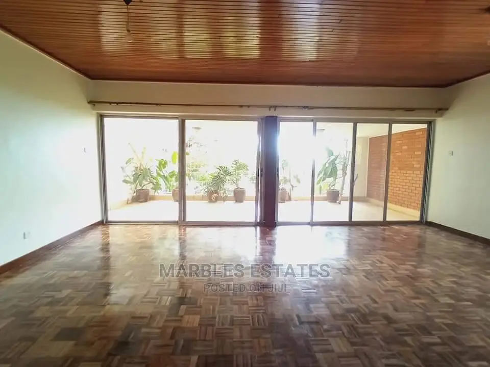 5bdrm Bungalow in Kololo, Central Division for Rent