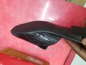 Pure Leather Flat Ladies Shoes