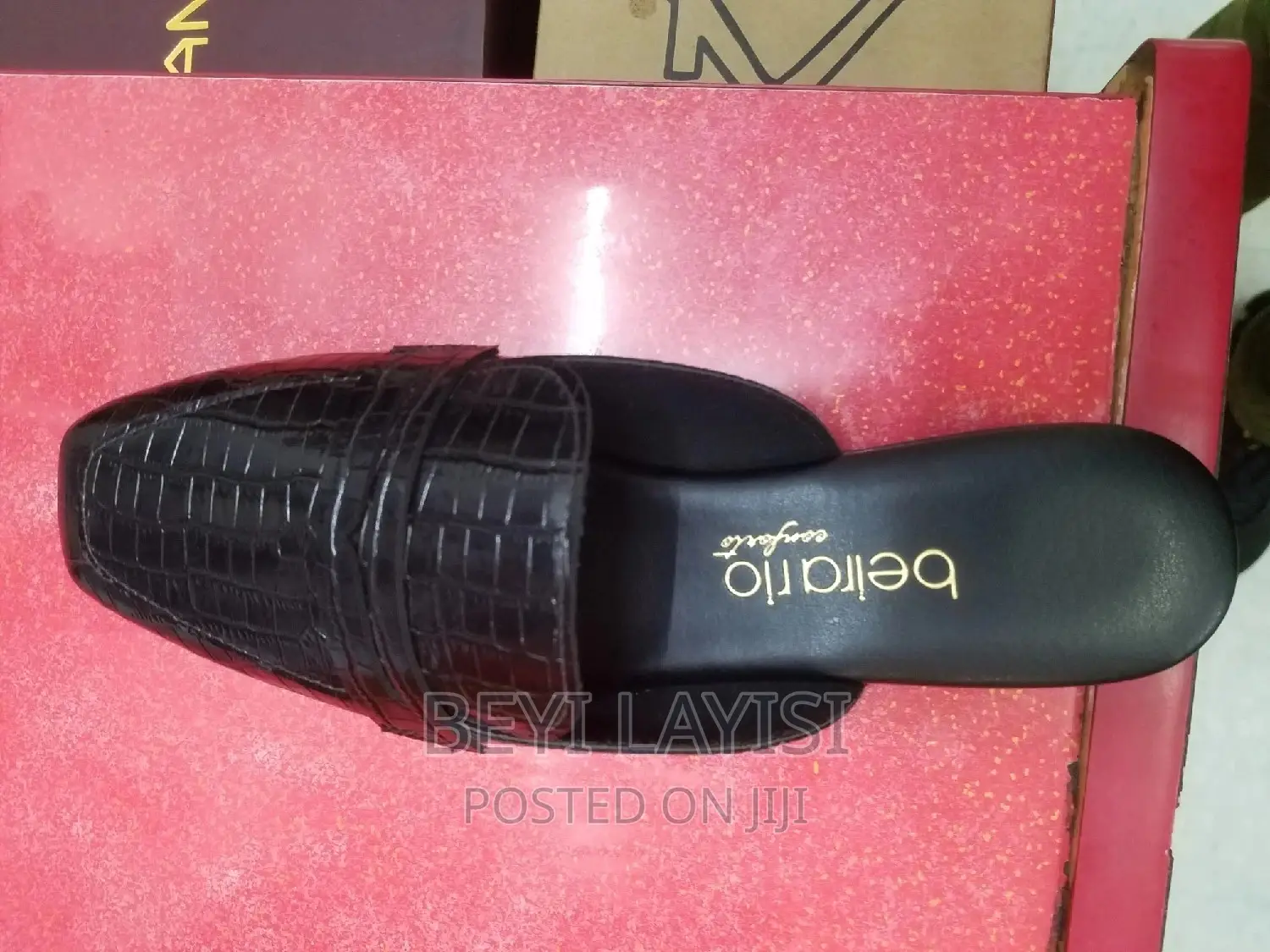 Pure Leather Flat Ladies Shoes