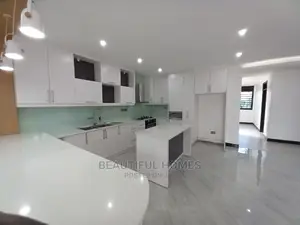 Furnished 5bdrm Mansion in Kira for Sale