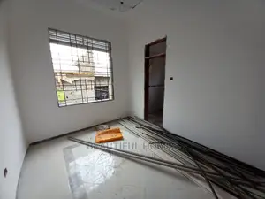 Furnished 4bdrm Mansion in Kira Tarmack for Sale