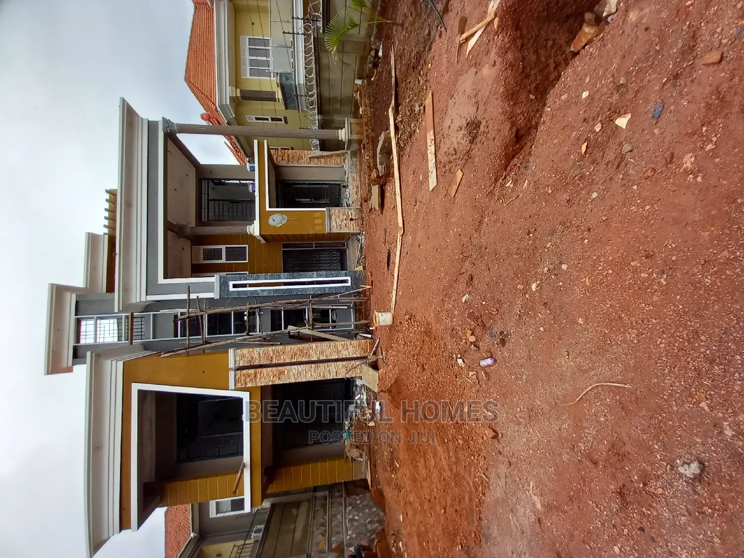 Furnished 4bdrm Mansion in Kira Tarmack for Sale