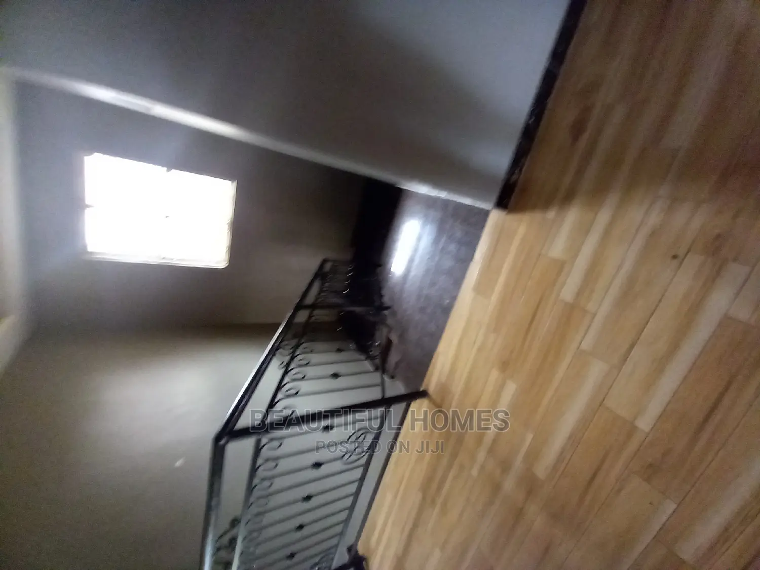 Furnished 4bdrm Mansion in Kira Tarmack for Sale