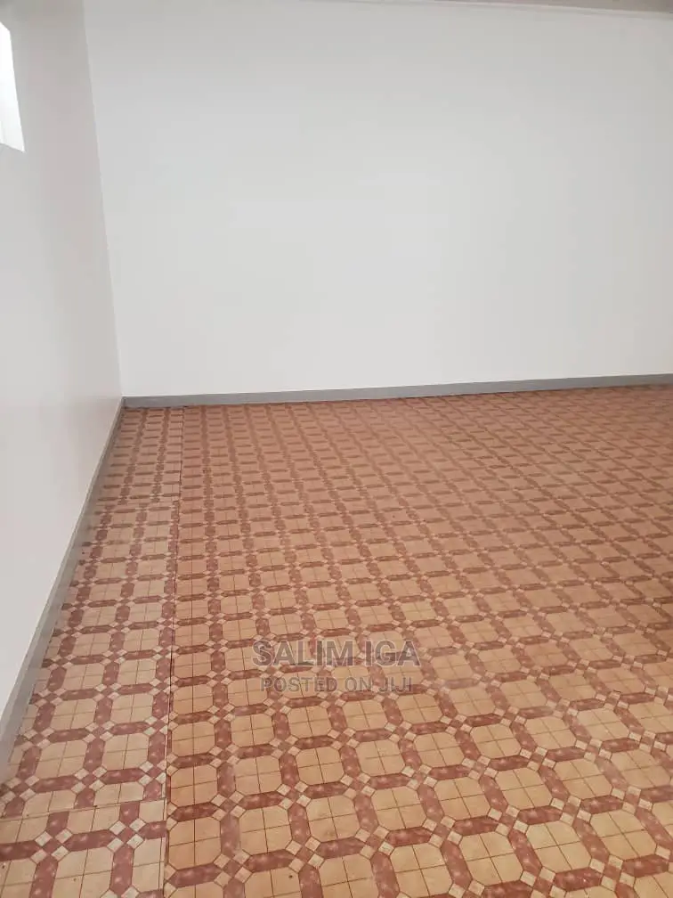 4bdrm Maisonette in Kololo Property, Central Division for Rent