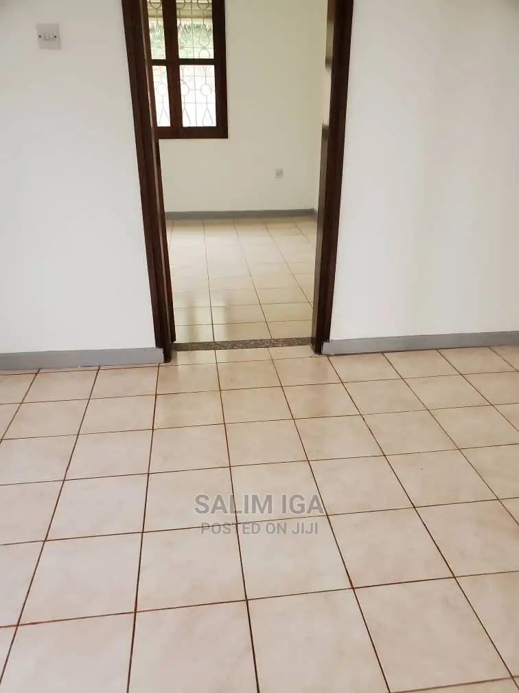 4bdrm Maisonette in Kololo Property, Central Division for Rent