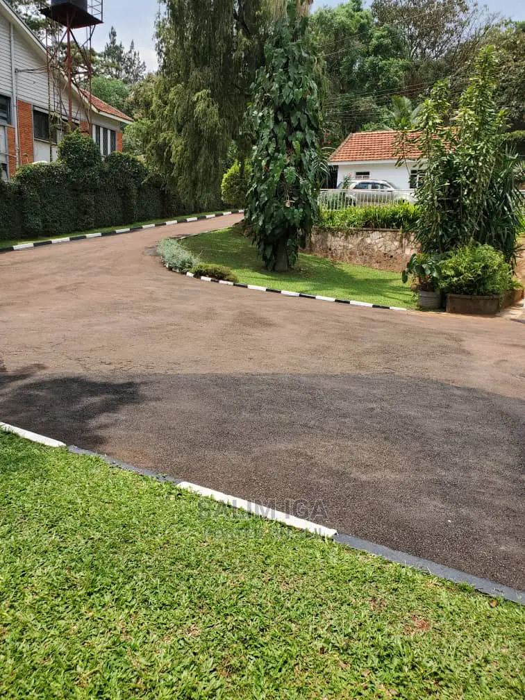 4bdrm Maisonette in Kololo Property, Central Division for Rent