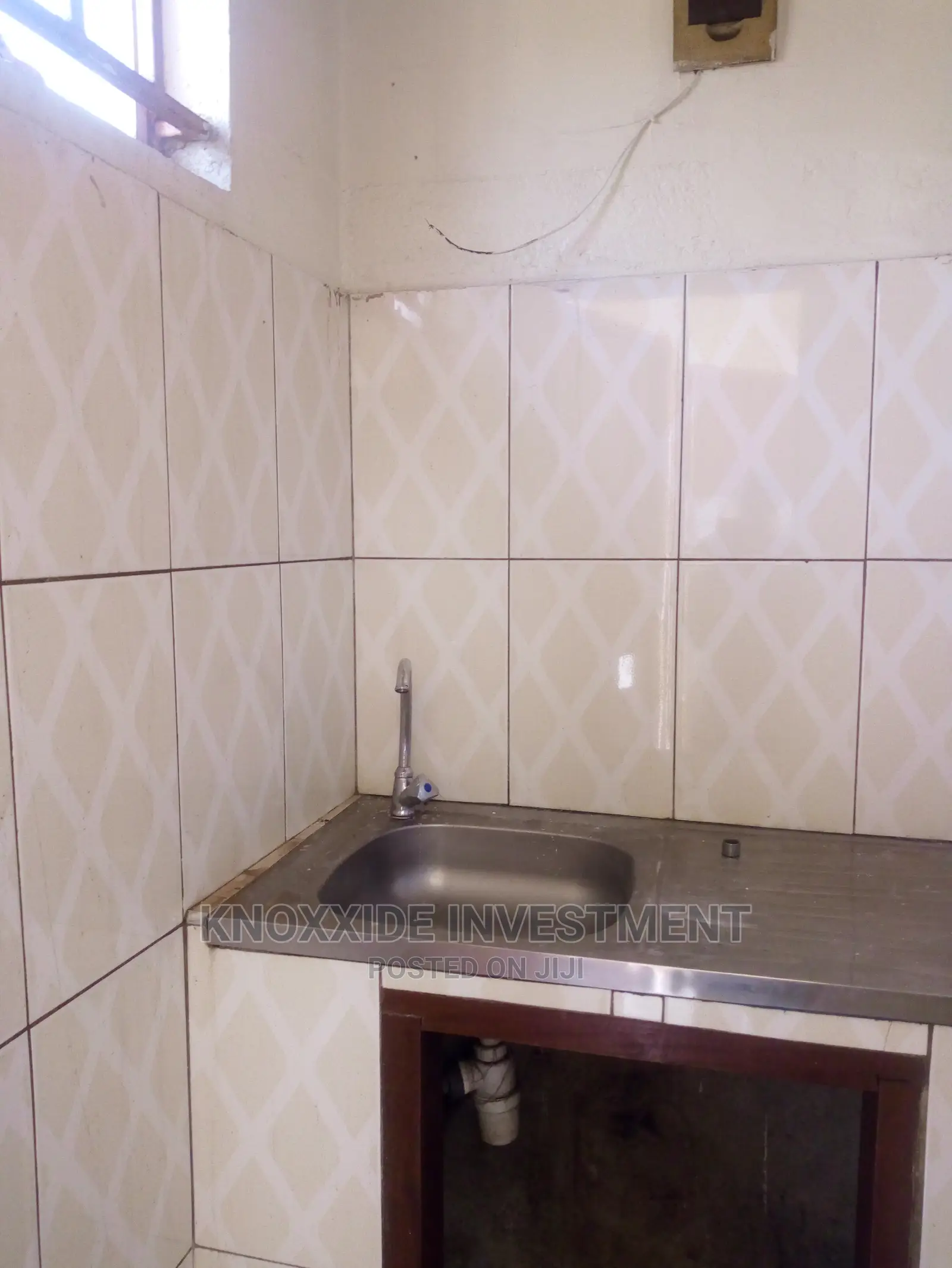 2bdrm House in Real Estate, Central Division for rent